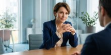 Selbstsicher verhandeln: Wege zum Erfolg bei Gehalts- und Projektgesprächen